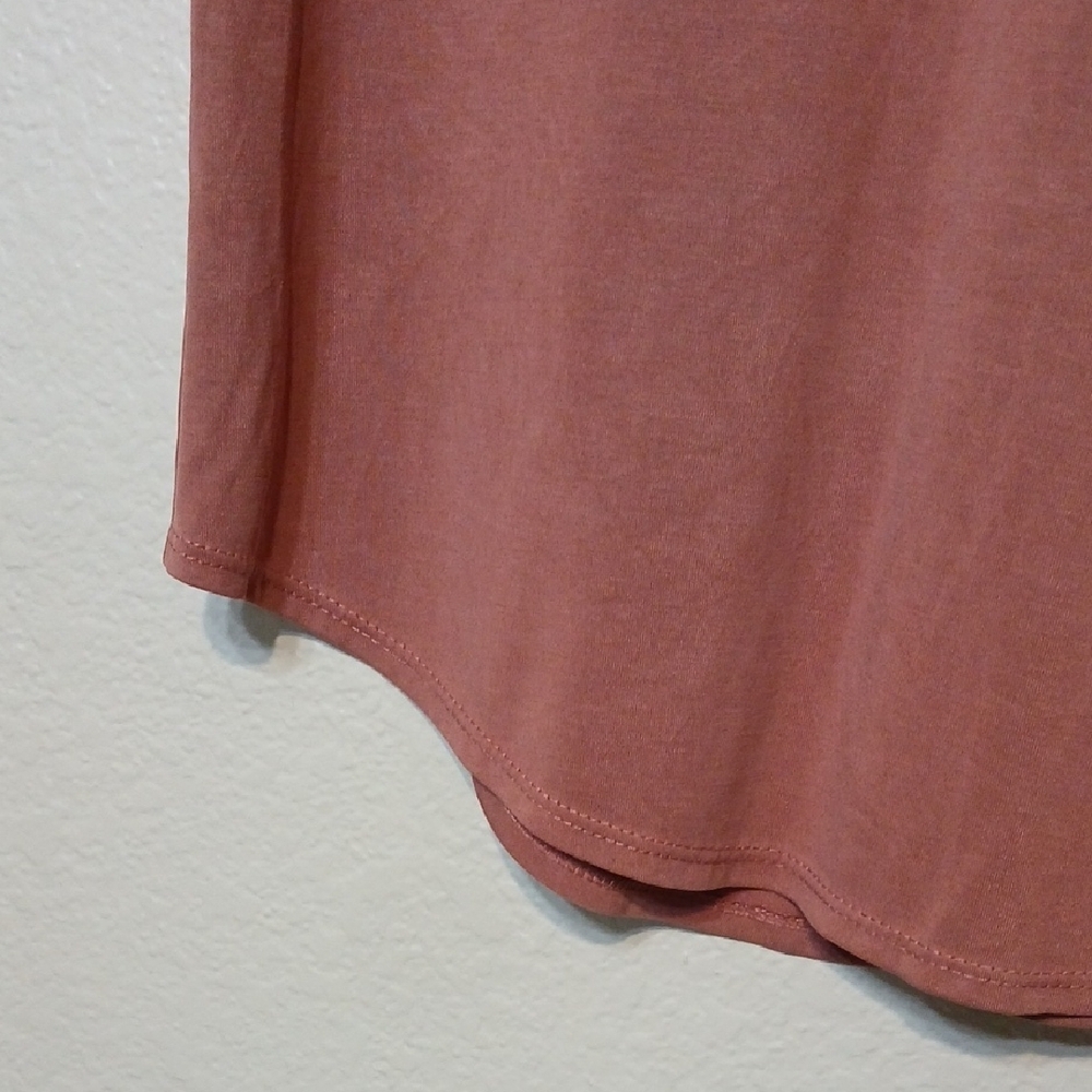 Green Envelope Top - Picture 3 of 5